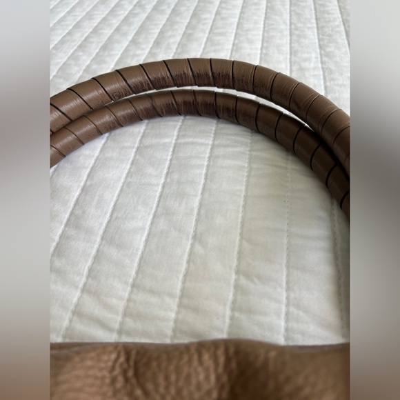 Chloe small Marcie bag in grained leather. Pre-loved, in excellent condition. - Picture 3 of 15